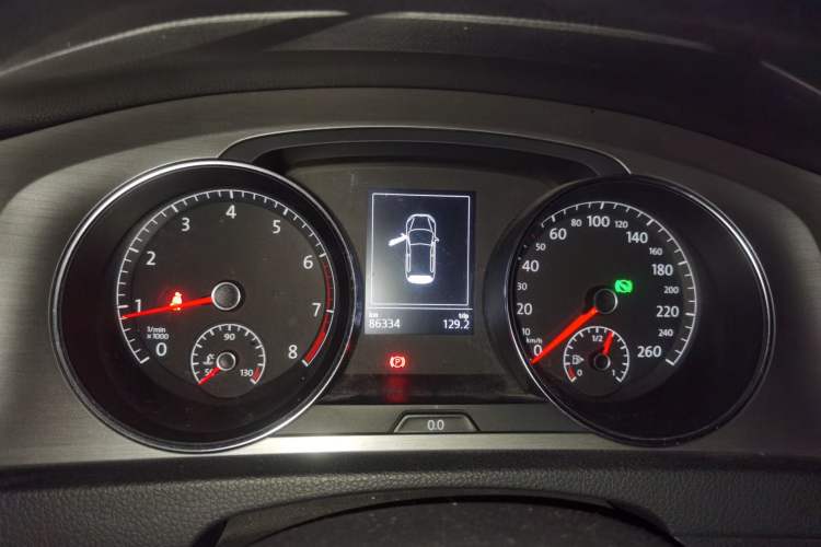 Used Volkswagen Golf 2014 1.6L Automatic Comfort Model Instrument Cluster