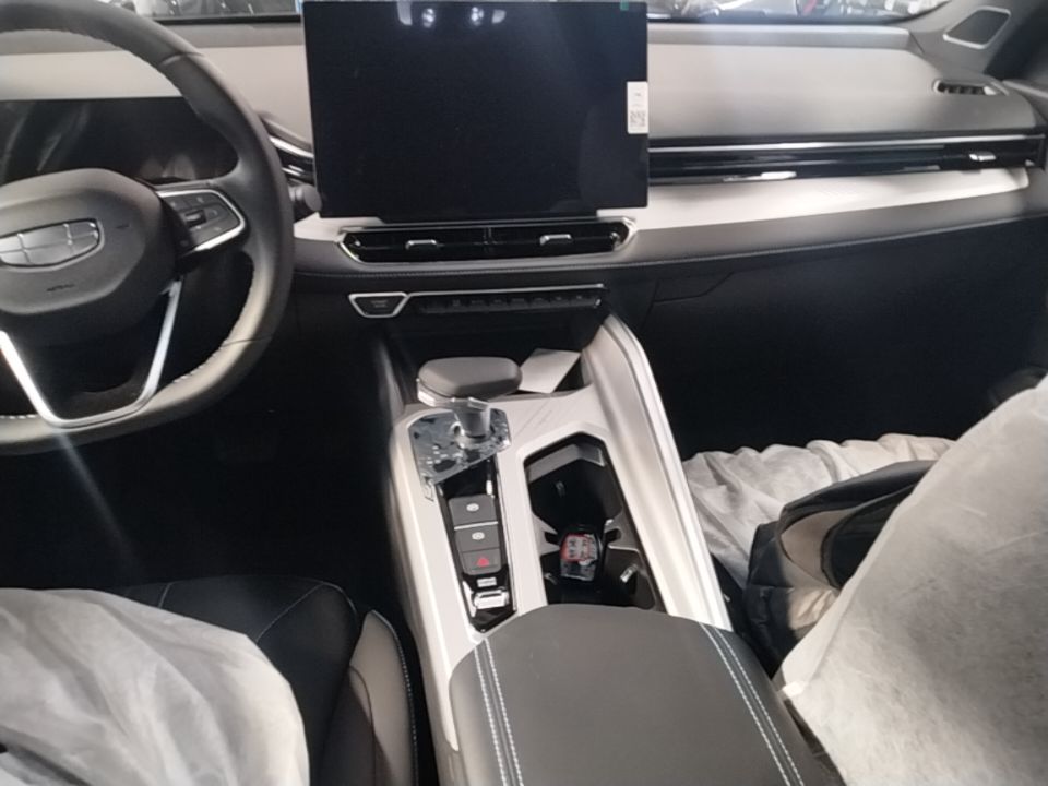 Geely Auto Preface 2025 Dongfang Yao 1.5TD Kunlun Edition — снимка 16