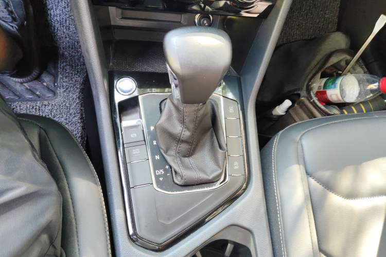 Used Volkswagen Tiguan L 2021 330TSI Automatic Two-Wheel Drive Smart Edition