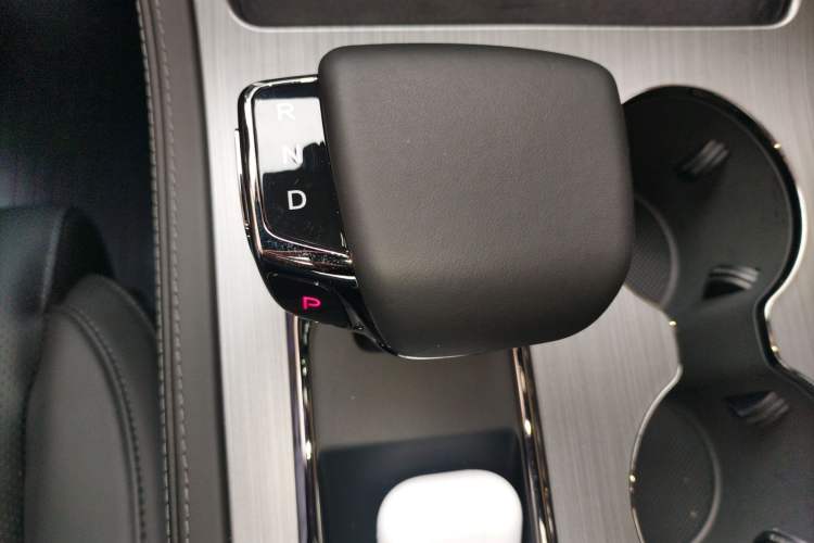 Used Polestones 01 2023 Deluxe 6-Seater Version