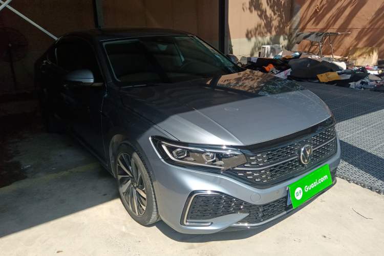 Used Volkswagen Passat 2022 330TSI Starry Luxury Edition