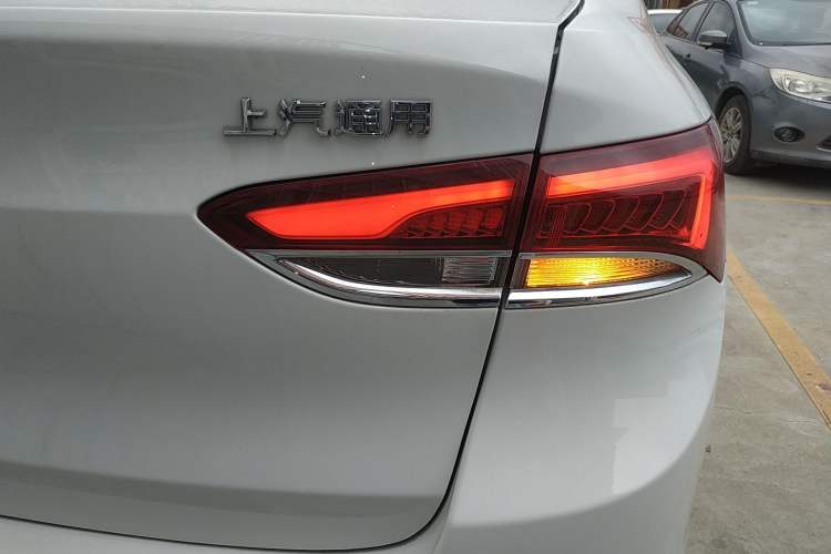 Used Buick GT 2021 Revised Version Flagship 1.5L Automatic Elite Edition Right Rear Taillight