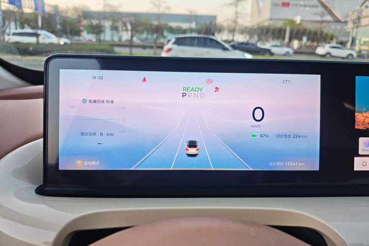 Used Wuling Bingo 2025 333 km Lingxi Connected Version
