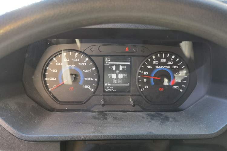 Used Iveco Daily 2023 2.5T A37M1 Long Wheelbase Mid-Height Dual-Tire Side-Sliding Doors 5–9 Seats