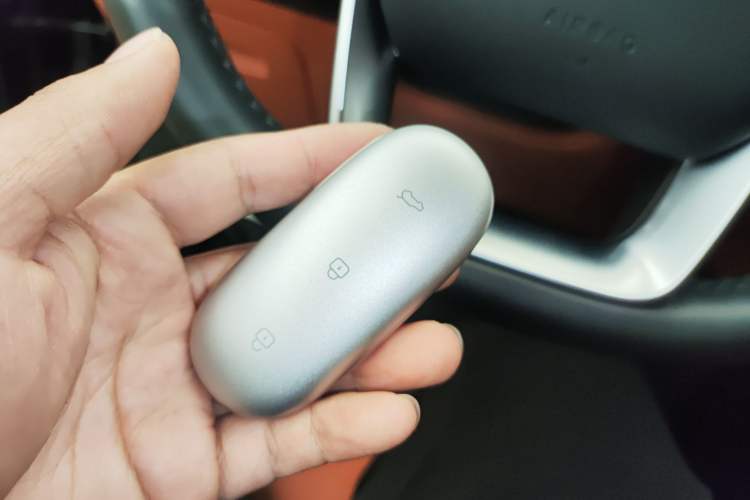 Used Li Auto L8 2025 Ultra Smart Refreshed Edition
