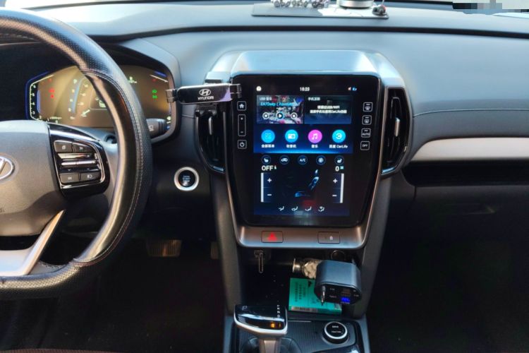 Used Hyundai ix35 2021 2.0L Automatic 2WD GLS Leading Edition Audio And AC Panel