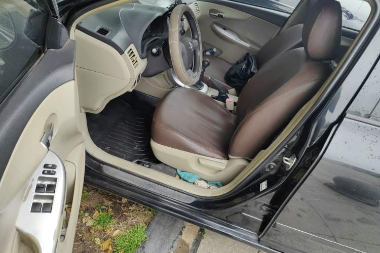 Used Toyota Corolla 2011 1.6L Manual GL Driver Seat