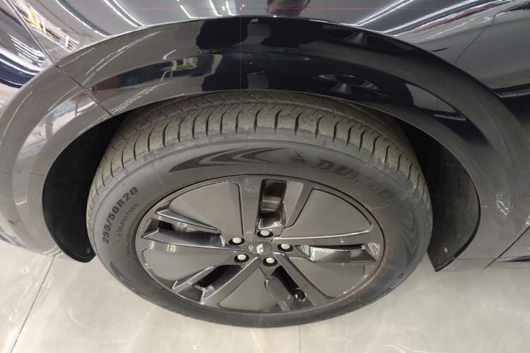 Used Li Auto L6 2024 Pro Model Left Front Wheel Hub