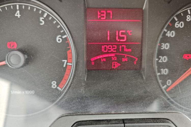 Used Volkswagen Santana 2015 1.6L Manual Fashion Edition