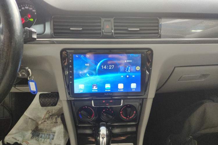 Used Volkswagen Bora 2014 1.6L Automatic Fashion Model