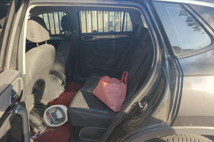 Used Volkswagen Tayron 2022 330TSI Two-Wheel Drive Luxury Smart Connectivity Version