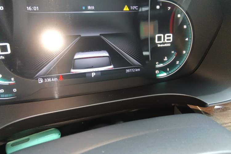 Used Roewe iMAX8 2023 400TGI Comfort Edition
