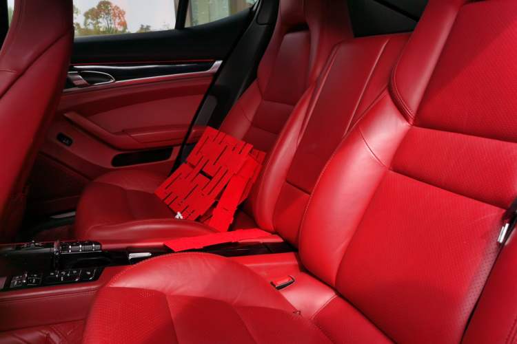 Used Porsche Panamera 2014 Panamera 4 3.0T Left Rear Seat