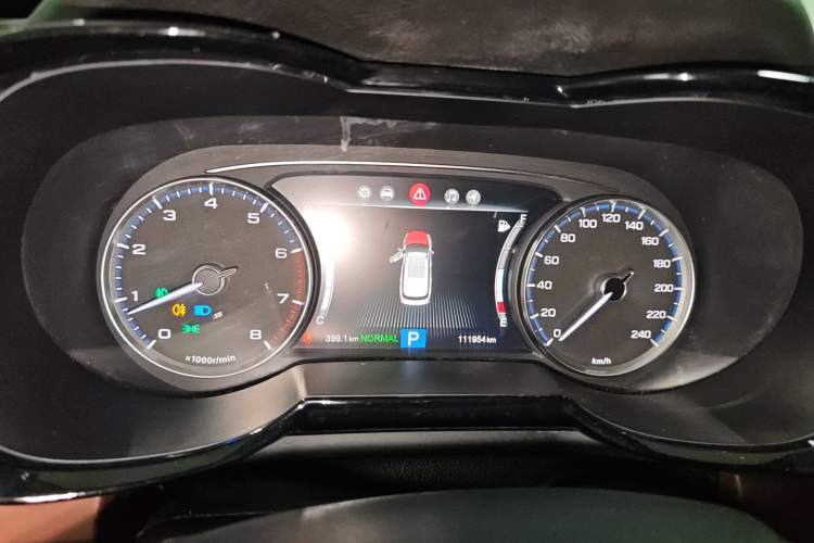 Used GAC Trumpchi GS8 2017 320T Two-Wheel Drive Luxury Smart Connectivity Version (7 Seats) Instrument Cluster