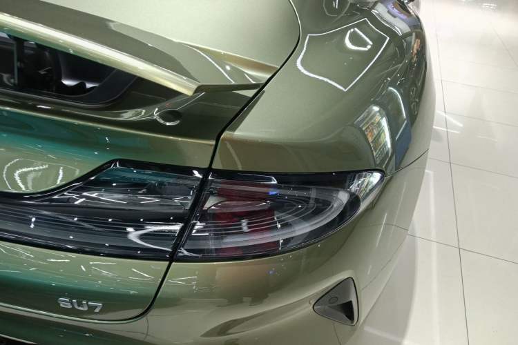 Used Xiaomi Auto SU7 2024 Rear-Drive Ultra-Long Range Advanced Pro-Level Intelligent Driving Version