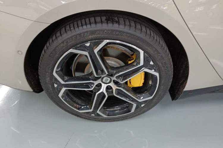 Used Xiaomi Auto SU7 2024 Rear-Drive Ultra-Long Range Advanced Pro-Level Intelligent Driving Version