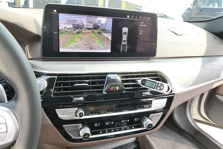 Used BMW 5 Series 2022 Second Facelift 530Li Leading Edition M Sport Package Audio And AC Panel