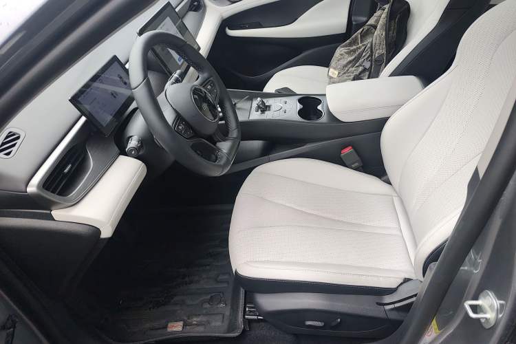 Used BYD Seal 05 DM-i 2025 DM-i Intelligent Drive 120KM Flagship Model Left Front Seat