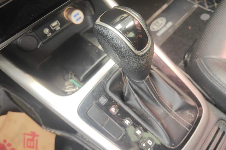 Used Kia KX3 2017 1.6L Automatic Aoya Version Gear Lever