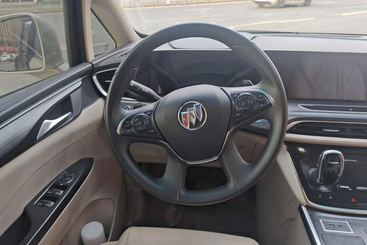 Used Buick GL8 2021 ES Landtrek 653T Luxury Model