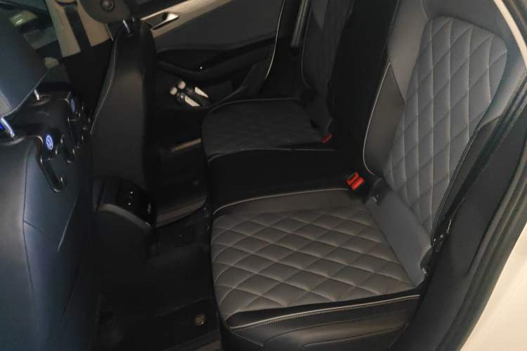 Used Volkswagen Sagitar 2025 Revised Version Three 300TSI DSG Excellence Edition