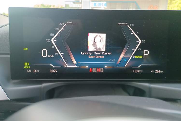 Used BMW i3 2022 eDrive 35 L Instrument Cluster