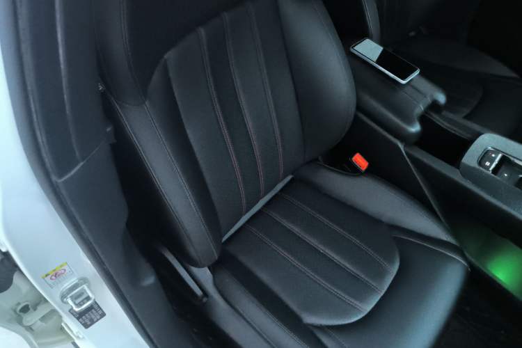 Used GAC Trumpchi EMPOW 2022 270T DCT J16 R-Style Track Edition