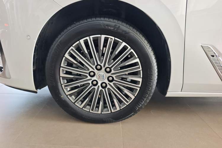 Used Buick GL8 New Energy 2024 Lu Zun Luxury Edition 7-Seater Exterior 4