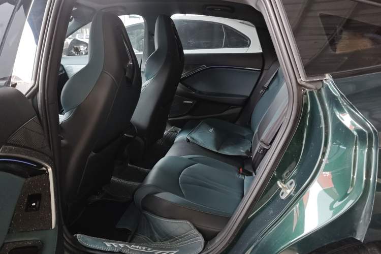 Used MG 7 2025 2.0T 405 AT Luxury Edition