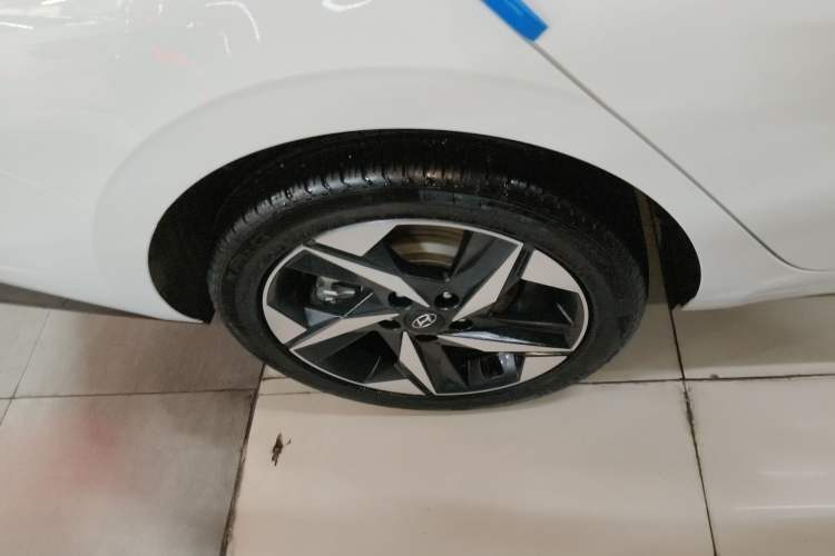 Used Hyundai Elantra 2022 1.5L CVT GLX Elite Edition Right Rear Wheel Hub