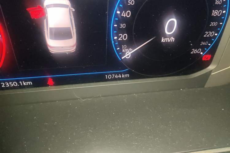 Used Volkswagen Sagitar 2023 300TSI DSG Excellence Edition Odometer Close Up