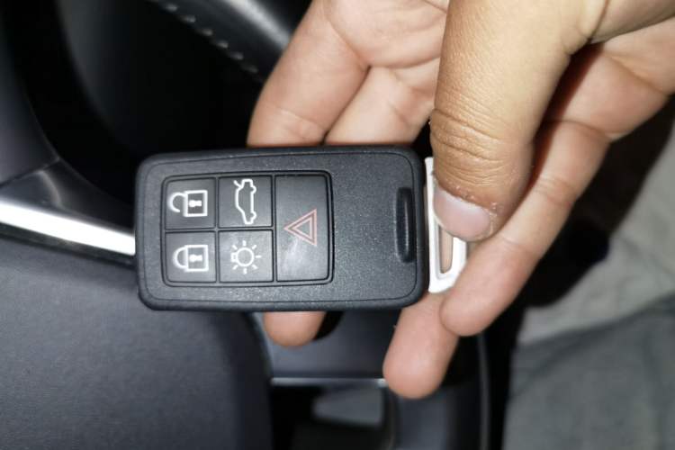 Used Volvo XC60 2014 T5 Zhiyi Edition Vehicle Key