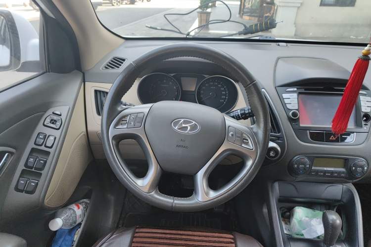 Used Hyundai ix35 2010 2.0L Automatic Two-Wheel Drive Elite Edition GLS