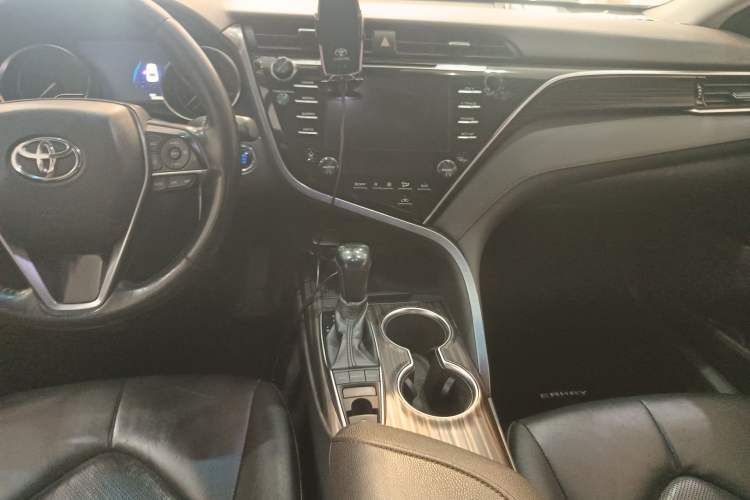 Used Toyota Camry 2018 2.5G Luxury Edition Gear Lever