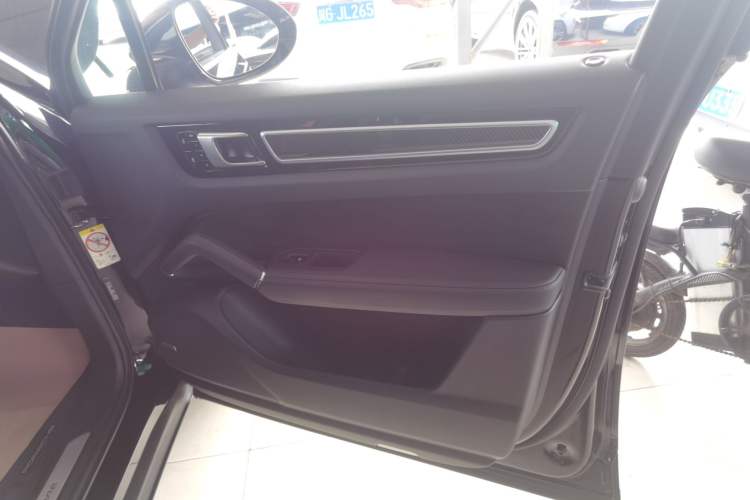 Used Porsche Cayenne E-Hybrid 2019 Cayenne E-Hybrid 2.0T