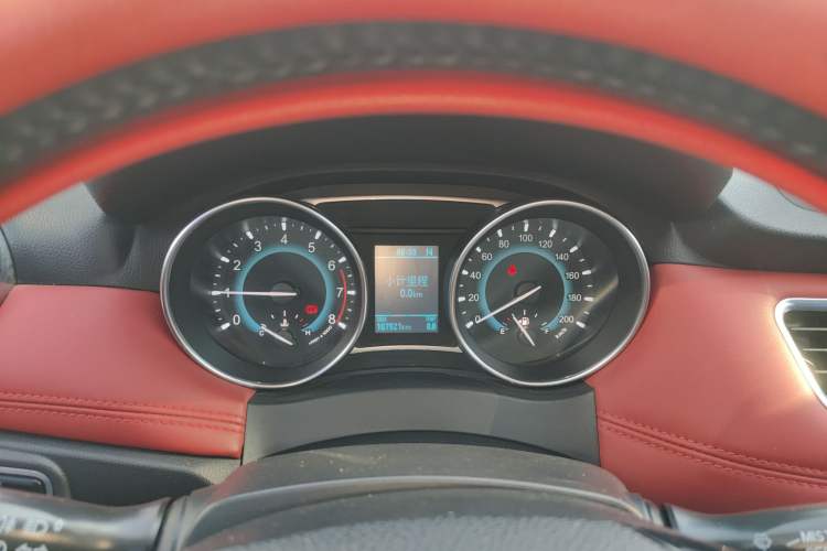 Used Haval H1 2016 Blue Label 1.5L AMT Luxury Model
