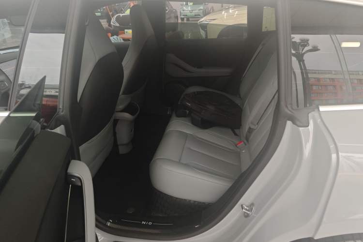 Used Nio ET5T 2024 75kWh Touring Left Rear Seat