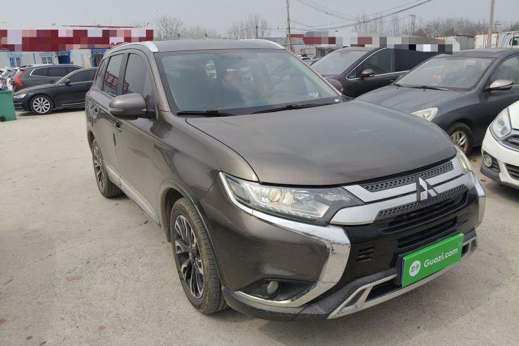 Used Mitsubishi Outlander 2019 2.0L Two-Wheel Drive Comfort Edition 5 Seats China VI Standard