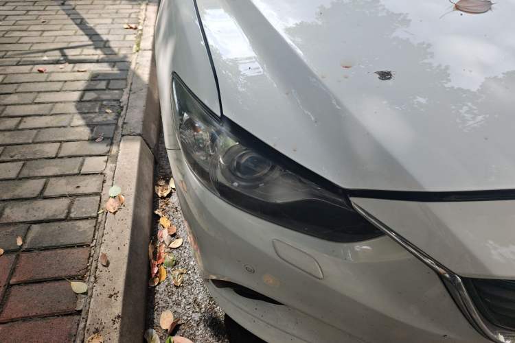 Used Mazda Atenza 2014 2.5L Blue Sky Prestige Edition Right Front Headlight