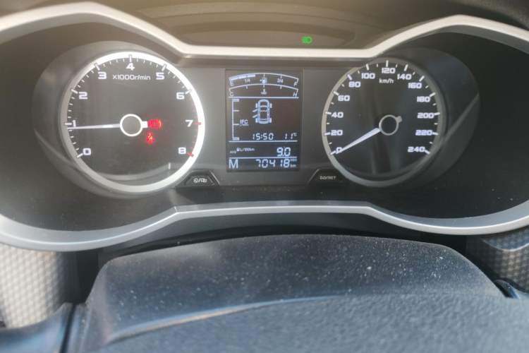 Used Geely Auto Emgrand GS 2016 Elegant Edition 1.3T Manual LingShang Model Odometer Close Up