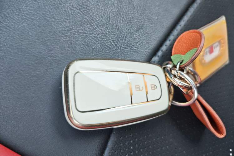 Used Toyota IZOA 2018 2.0L Yichi Edition China V Standard
