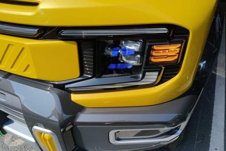 Used Deepal G318 2025 Worry-Free Adventure Edition Four-Wheel Drive Secret Realm Version Left Front Headlight