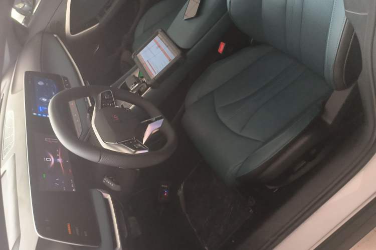 Used MG 7 2025 1.5T 300 DCT Luxury Edition
