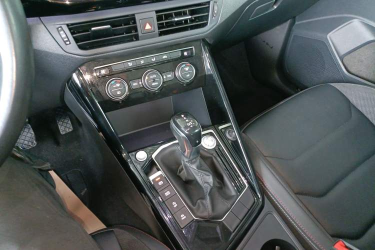 Used Volkswagen Tayron 2019 330TSI Two-Wheel Drive Luxury Model China VI Standard
