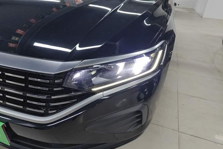 Used Volkswagen Passat 2023 280TSI Business Edition
