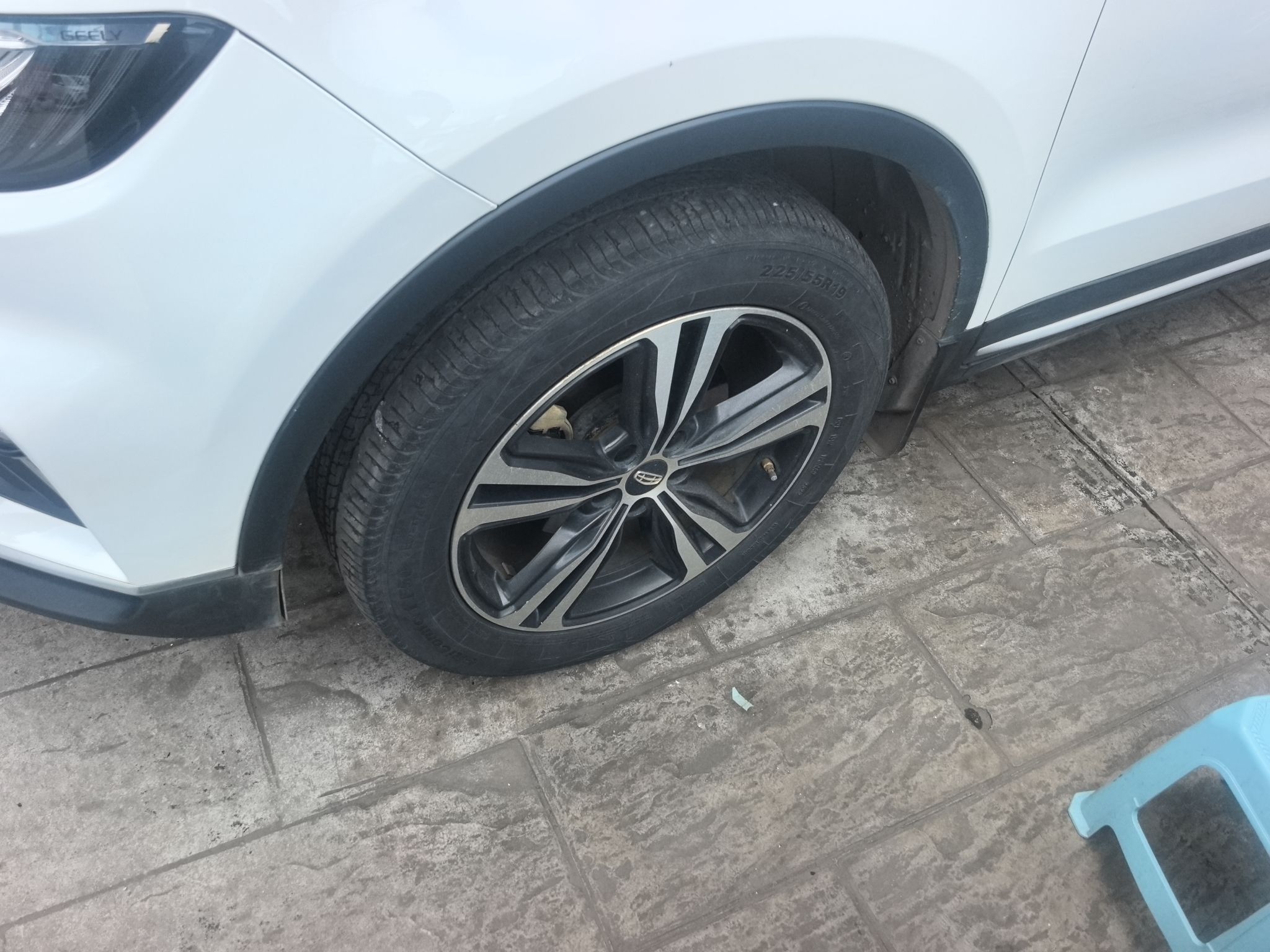 Geely Auto Emgrand X7 Sport 2022 1.8TD DCT Zhiya Trim — снимка 10
