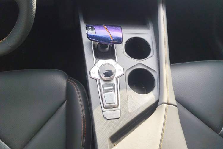 Used Changan UNI-V 2022 1.5T Prestige Version
