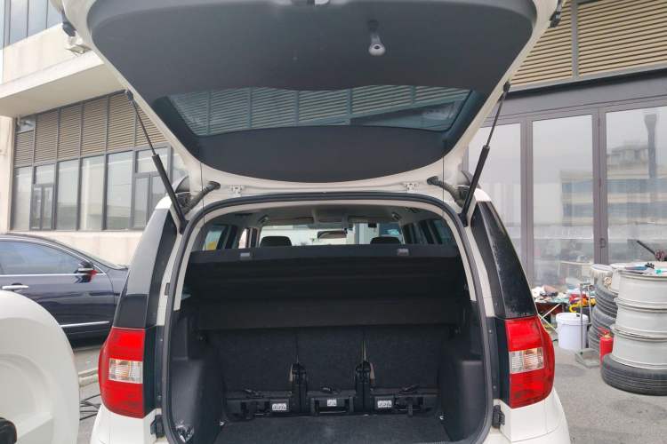 Used Skoda Yeti 2014 1.6L Manual Colorful Edition
