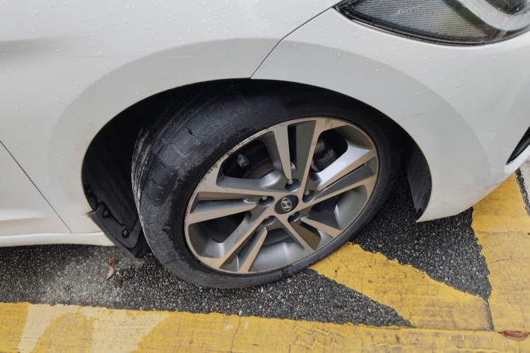 Used Hyundai Elantra (6th Generation / Lingdong) 2016 1.6L Automatic ZhiXuan – Elite Version Exterior 1