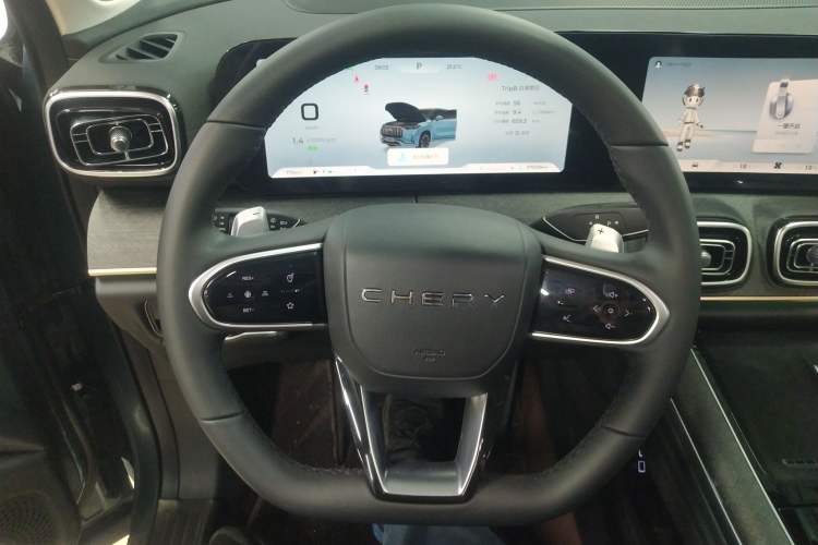 Used Chery Tiggo 9 2023 2.0T Dual-Clutch Two-Wheel Drive Luxury Edition 5 Seats Steering Wheel